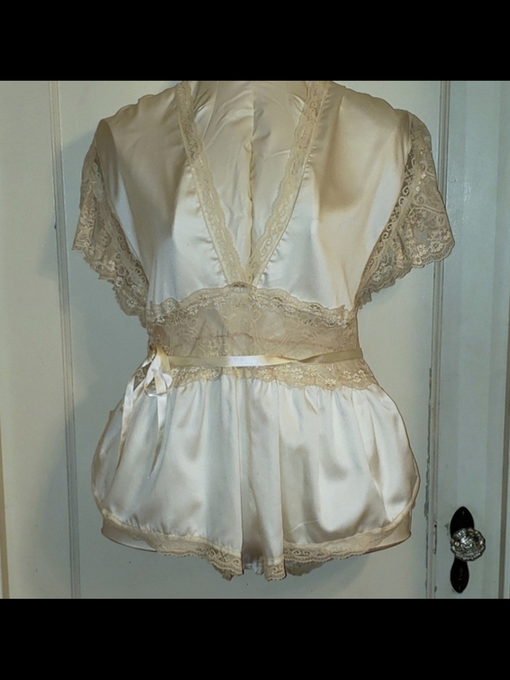 VTG Lily of France Ivory Satin Lace-Trim Lingerie Romper M - Picture 8 of 8